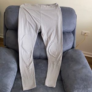 LulaRoe tall and curvy leggings - light grey